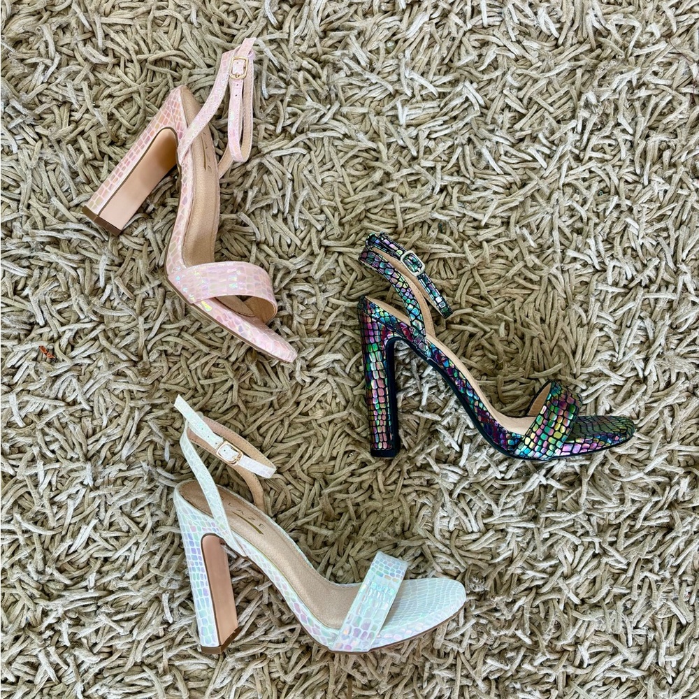 Iridescent heel Shoes, Black,White and pink.